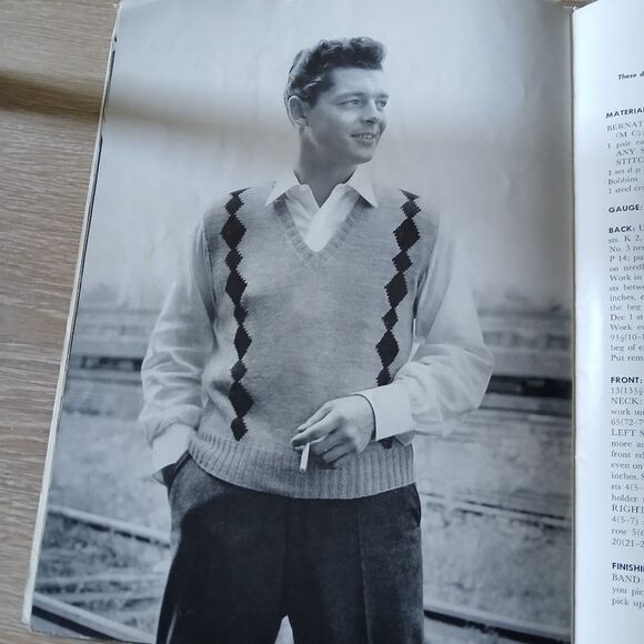 Bernat 0049 GREAT BIG BOOK SWEATERS 1956 Handicraft Men's Black & White Photos - Picture 3 of 11